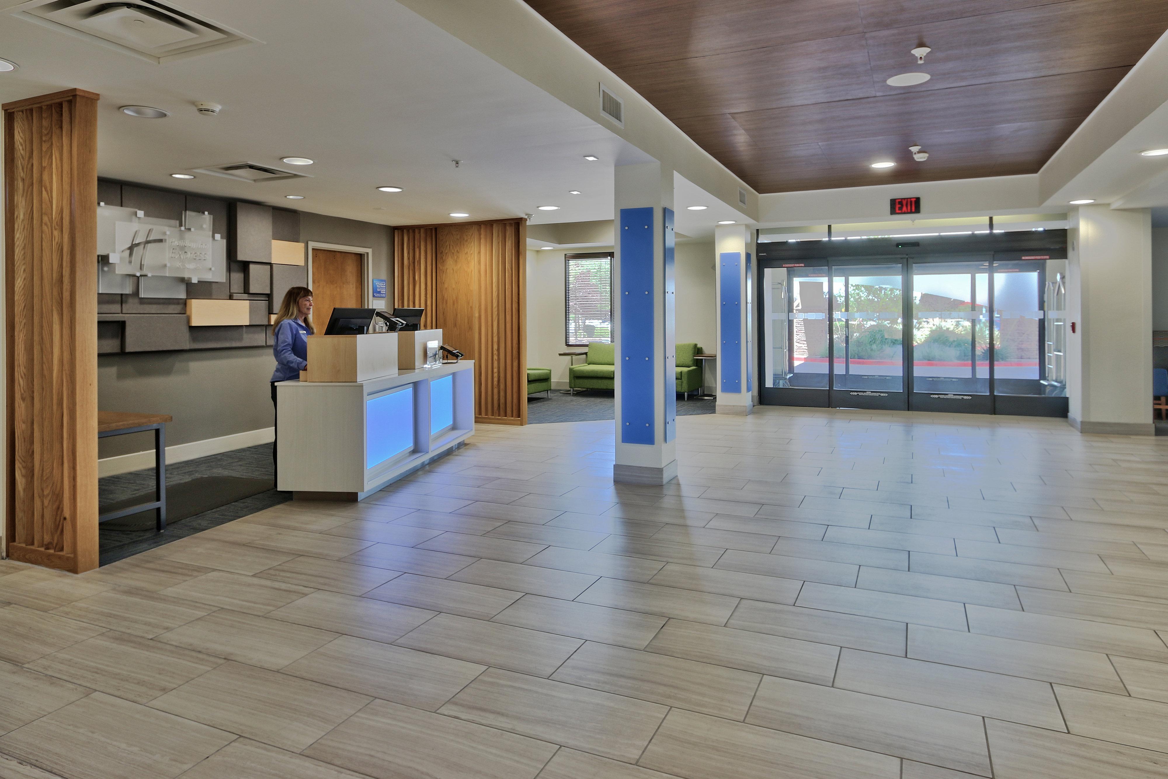 Holiday Inn Express & Suites Albuquerque Historic Old Town By Ihg Dış mekan fotoğraf