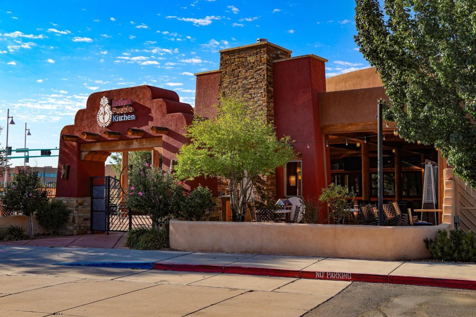 Holiday Inn Express & Suites Albuquerque Historic Old Town By Ihg Dış mekan fotoğraf
